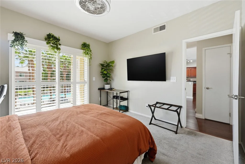 251 Green Valley, Henderson, NV 89012