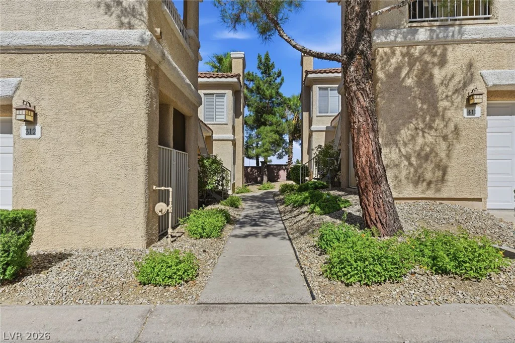 251 Green Valley, Henderson, NV 89012