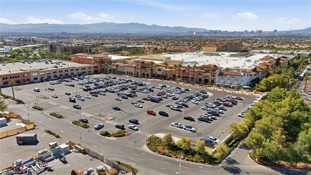 251 Green Valley, Henderson, NV 89012
