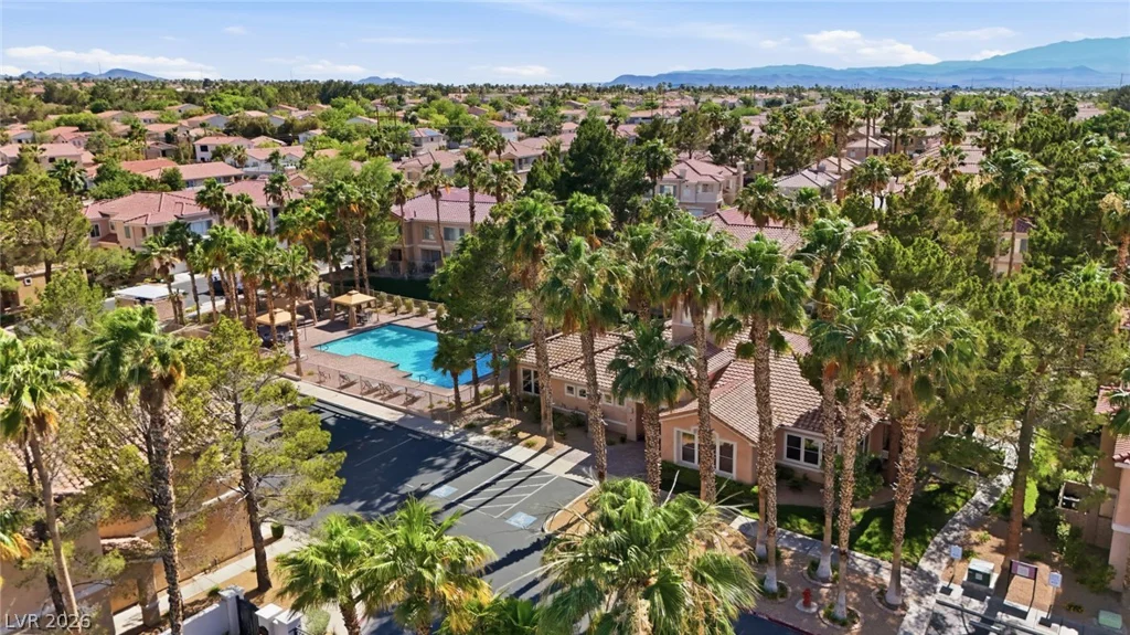 251 Green Valley, Henderson, NV 89012