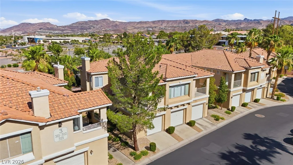 251 Green Valley, Henderson, NV 89012