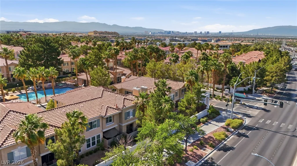 251 Green Valley, Henderson, NV 89012