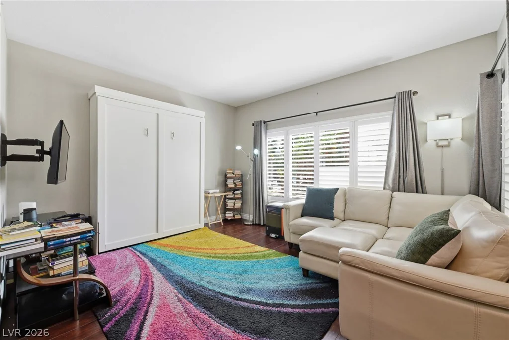 251 Green Valley, Henderson, NV 89012