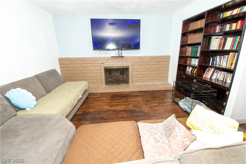6785 Groveview, Las Vegas, NV 89103