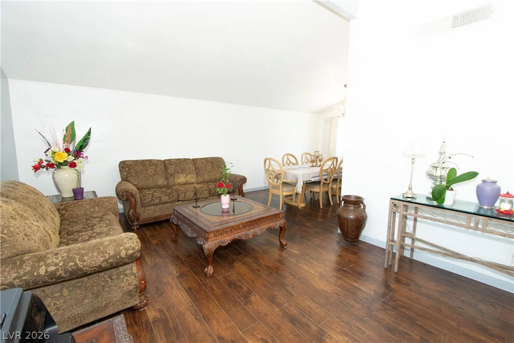 6785 Groveview, Las Vegas, NV 89103