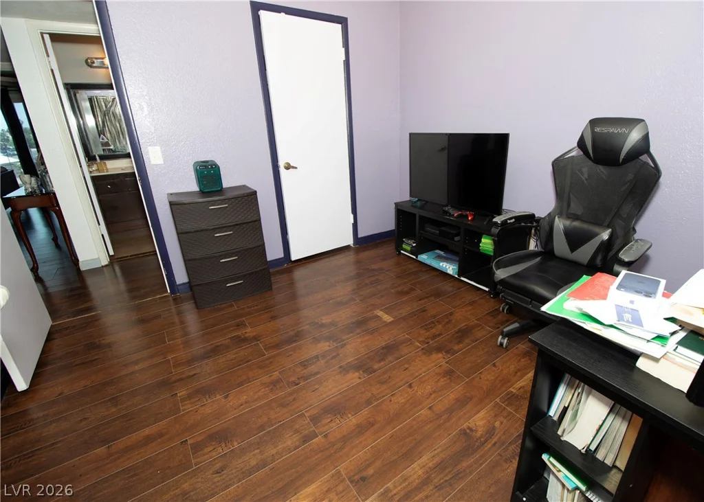 6785 Groveview, Las Vegas, NV 89103
