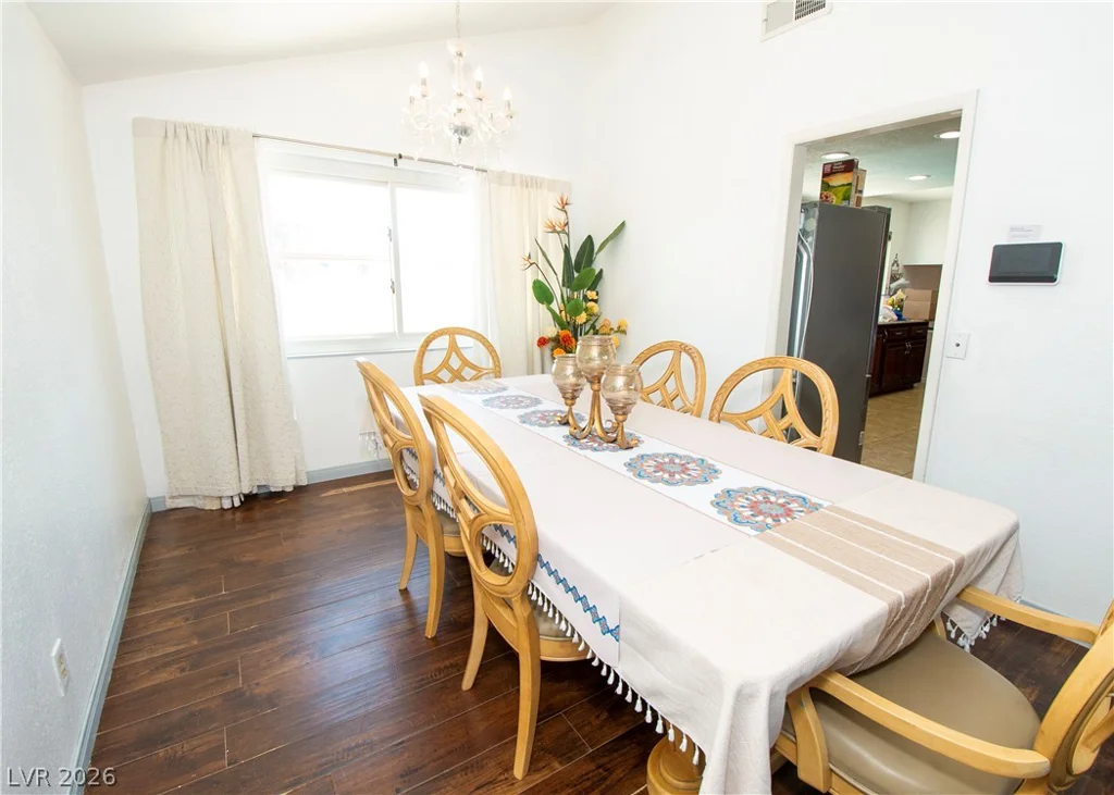 6785 Groveview, Las Vegas, NV 89103