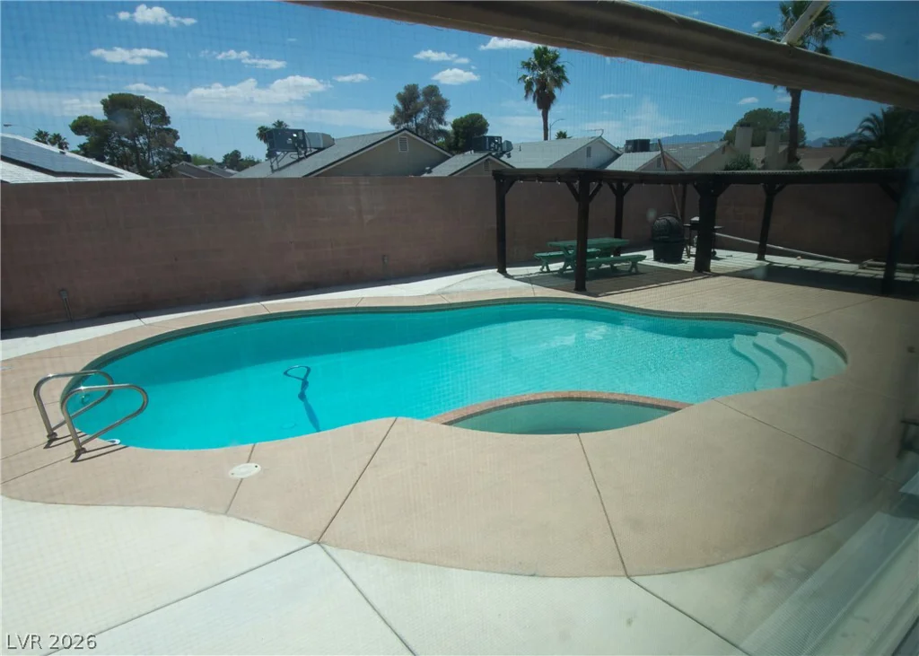 6785 Groveview, Las Vegas, NV 89103