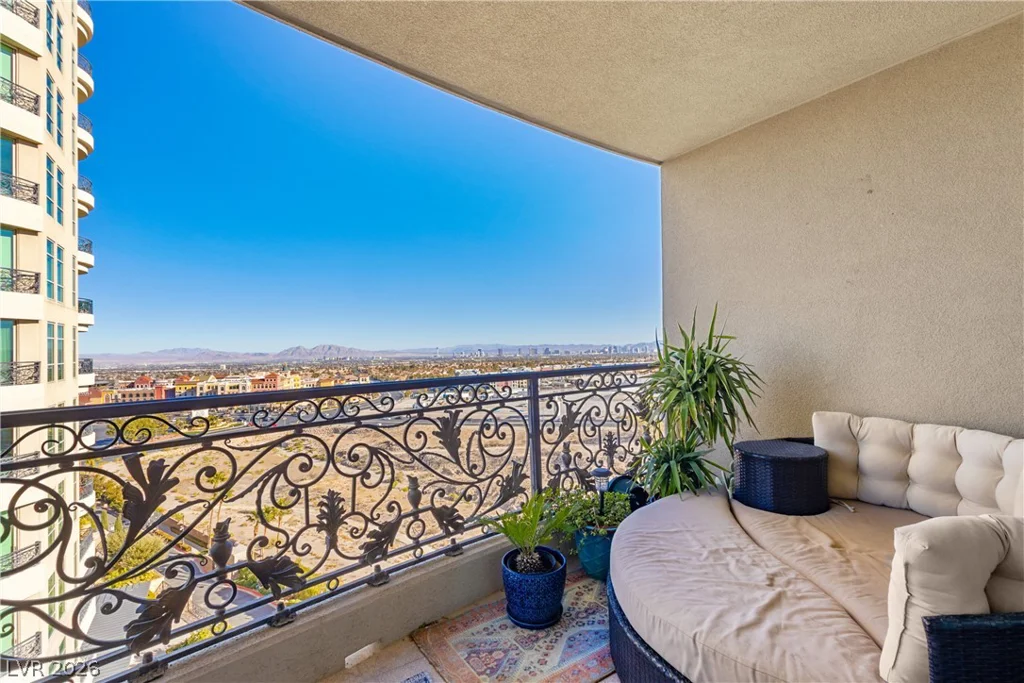 9103 Alta, Las Vegas, NV 89145
