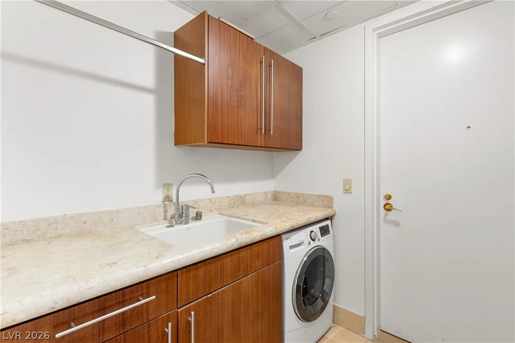 9103 Alta, Las Vegas, NV 89145