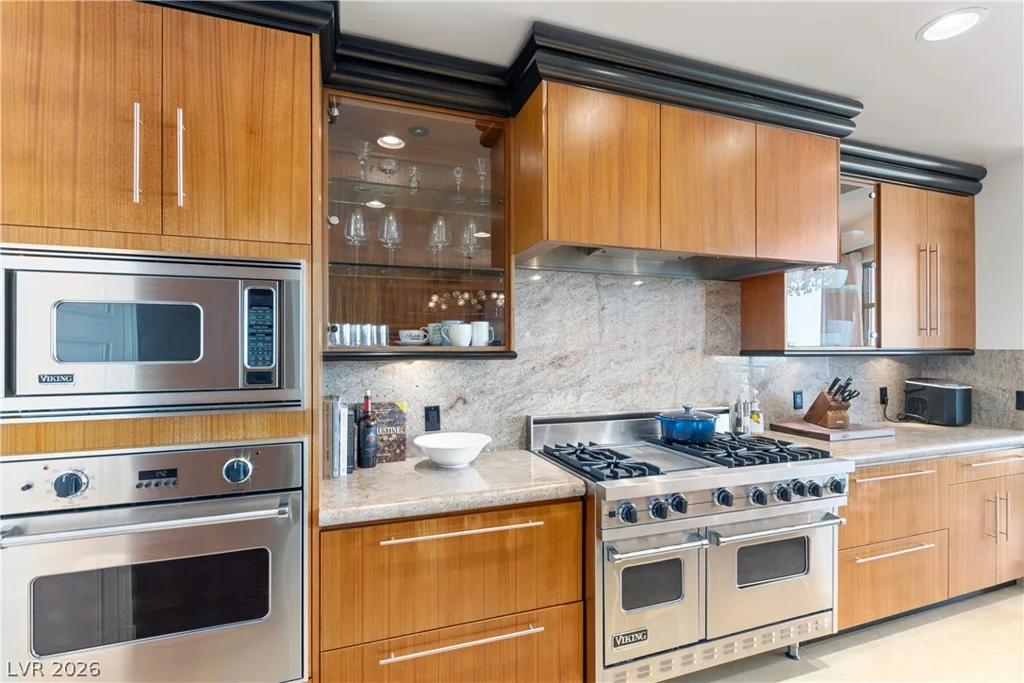 9103 Alta, Las Vegas, NV 89145