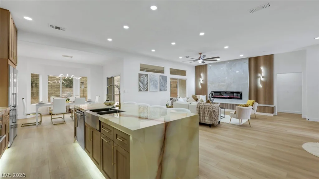 3013 Abercorn, Las Vegas, NV 89134