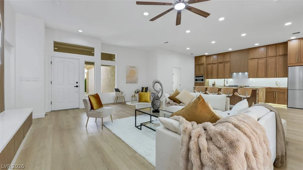 3013 Abercorn, Las Vegas, NV 89134