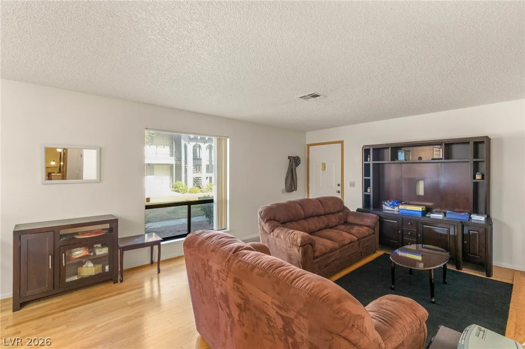 5171 Caliente, Las Vegas, NV 89119