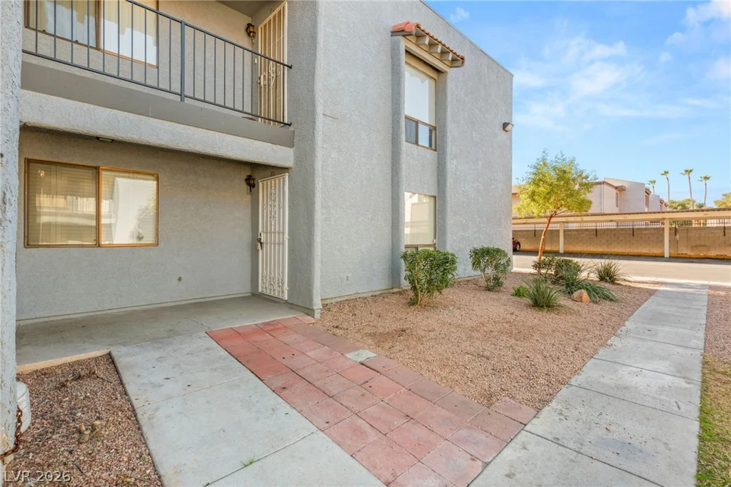 5171 Caliente, Las Vegas, NV 89119