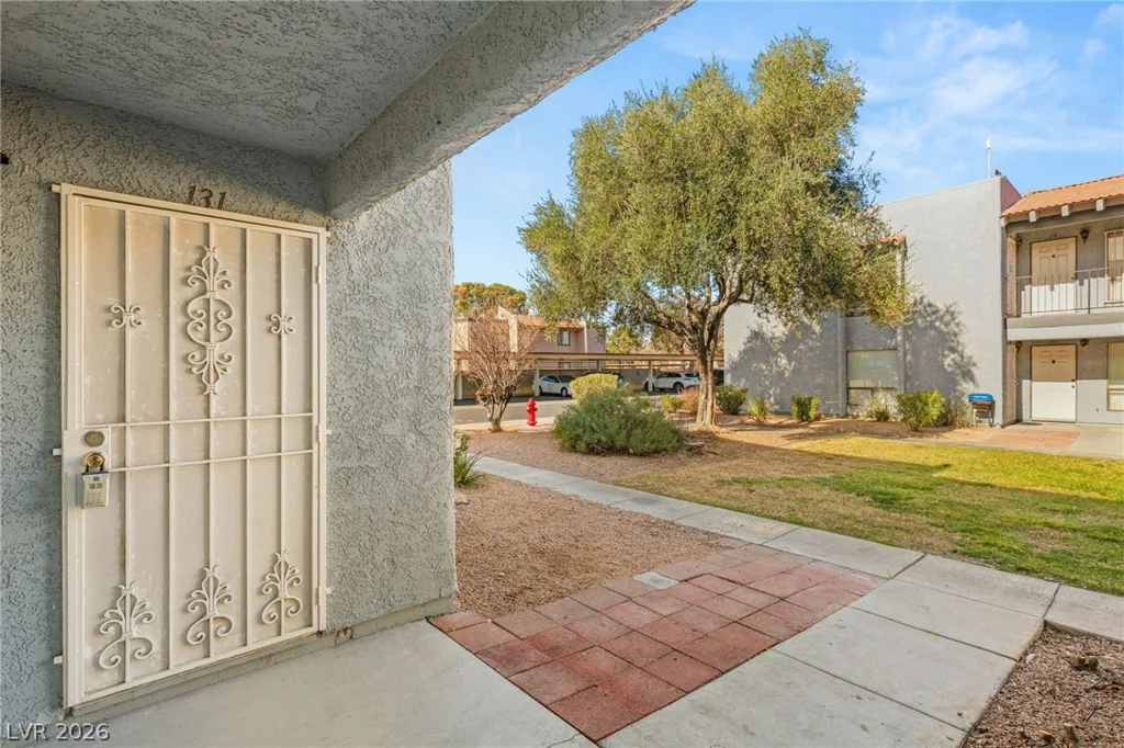 5171 Caliente, Las Vegas, NV 89119