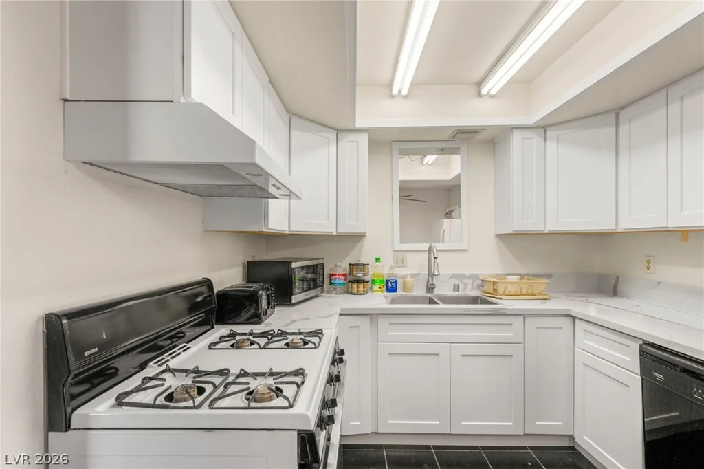 5171 Caliente, Las Vegas, NV 89119