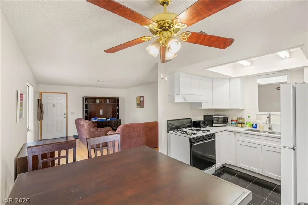 5171 Caliente, Las Vegas, NV 89119