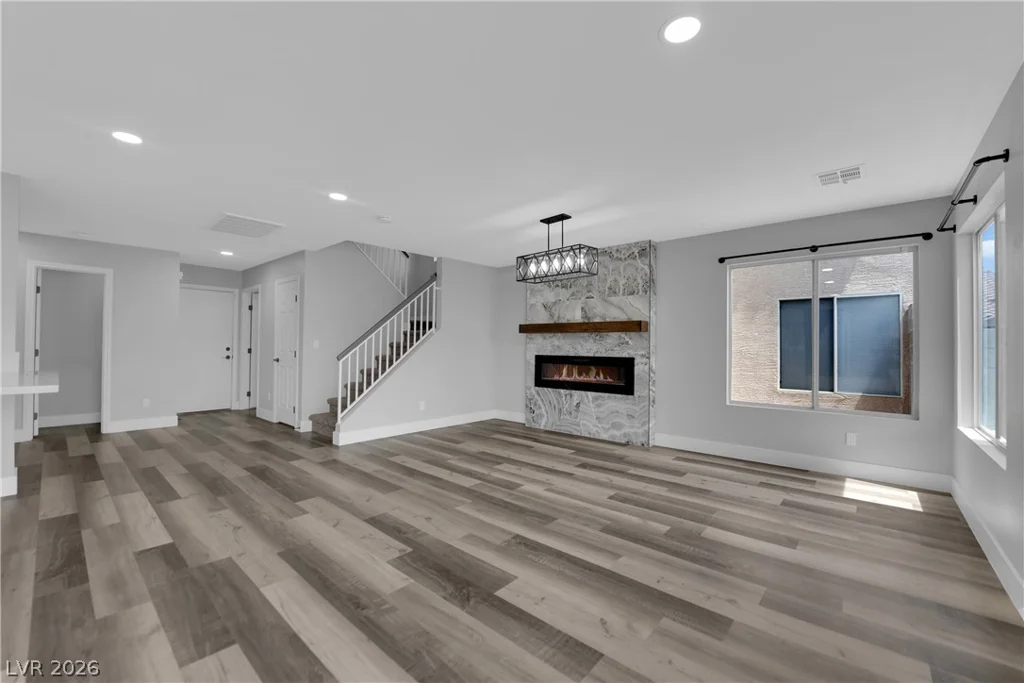 7829 Falling Pines, Las Vegas, NV 89143