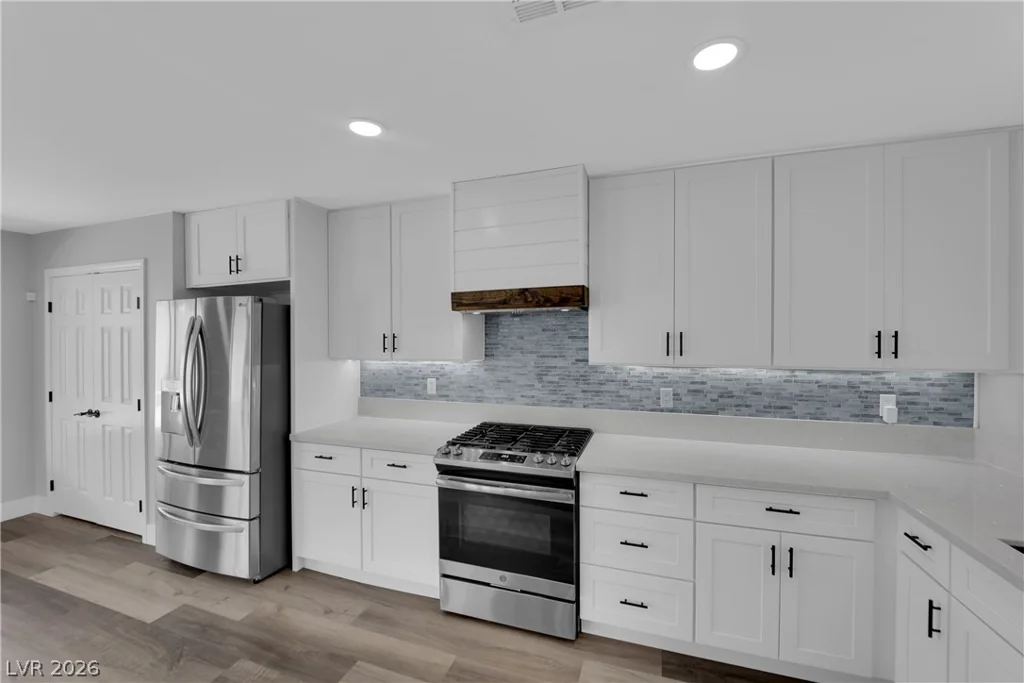 7829 Falling Pines, Las Vegas, NV 89143