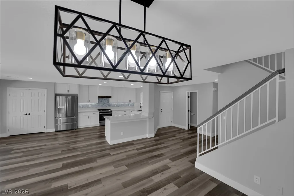 7829 Falling Pines, Las Vegas, NV 89143