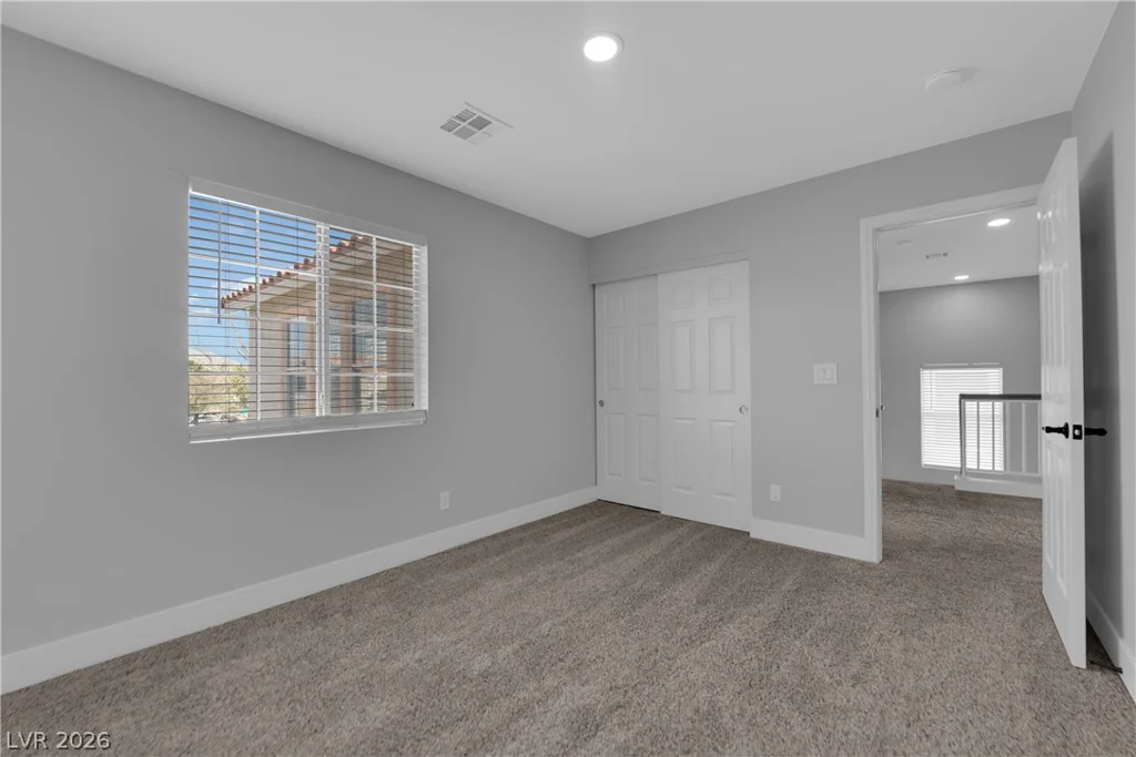 7829 Falling Pines, Las Vegas, NV 89143