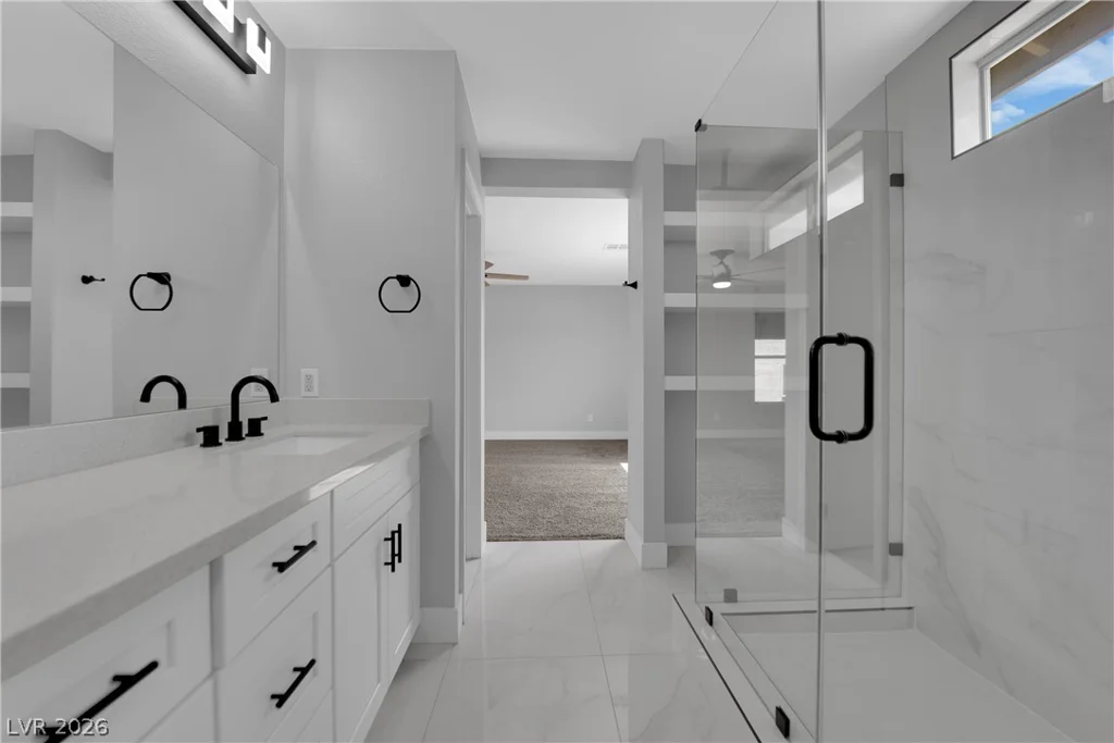 7829 Falling Pines, Las Vegas, NV 89143