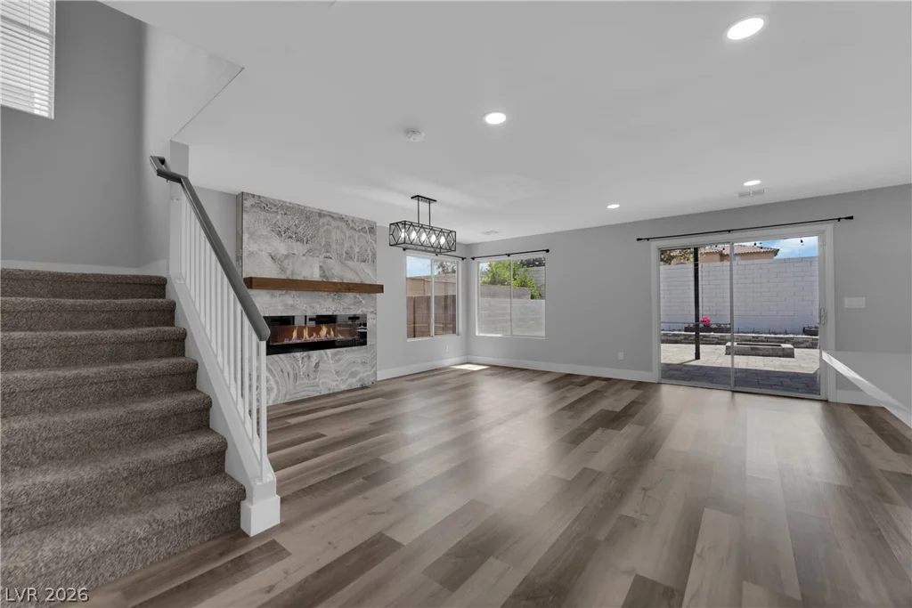 7829 Falling Pines, Las Vegas, NV 89143