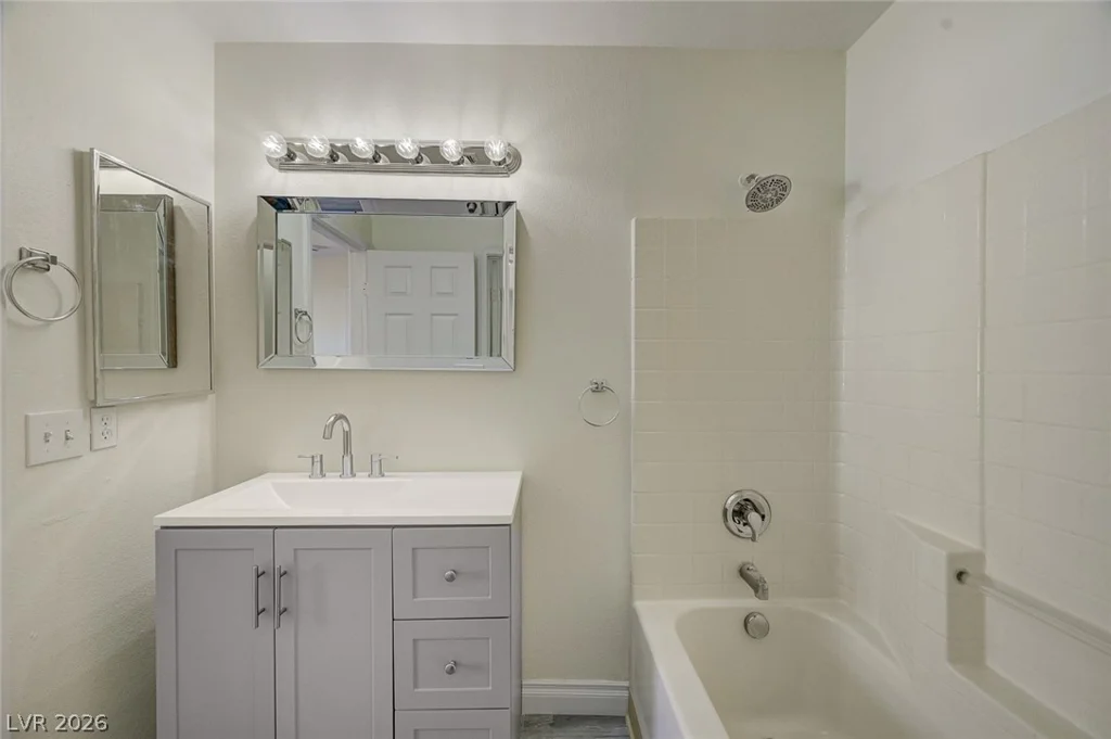 4004 Emerald Wood, Las Vegas, NV 89115