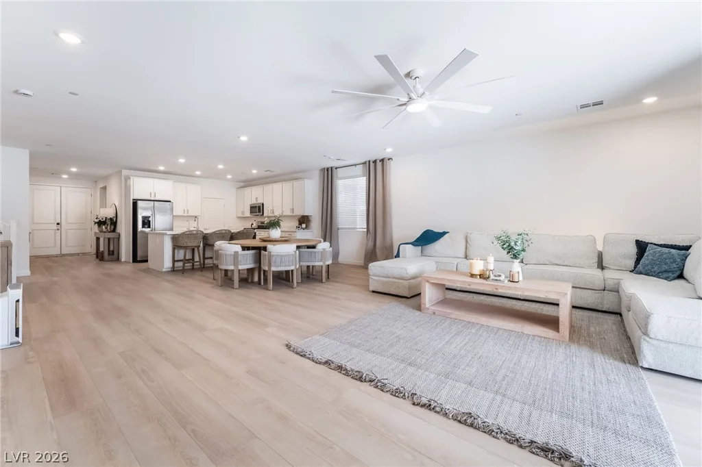 2280 Lazlo Point, Henderson, NV 89044