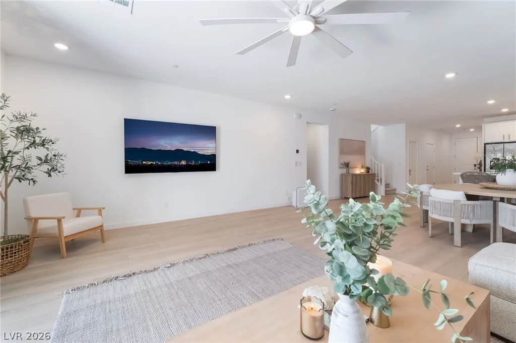 2280 Lazlo Point, Henderson, NV 89044