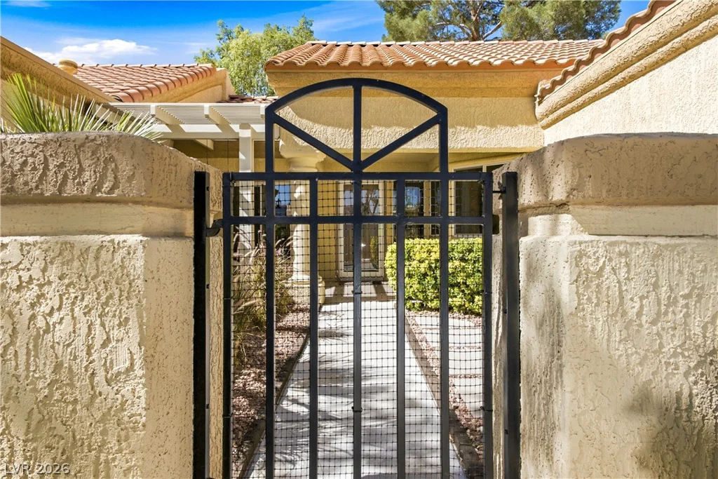 8929 Mountain Gate, Las Vegas, NV 89134