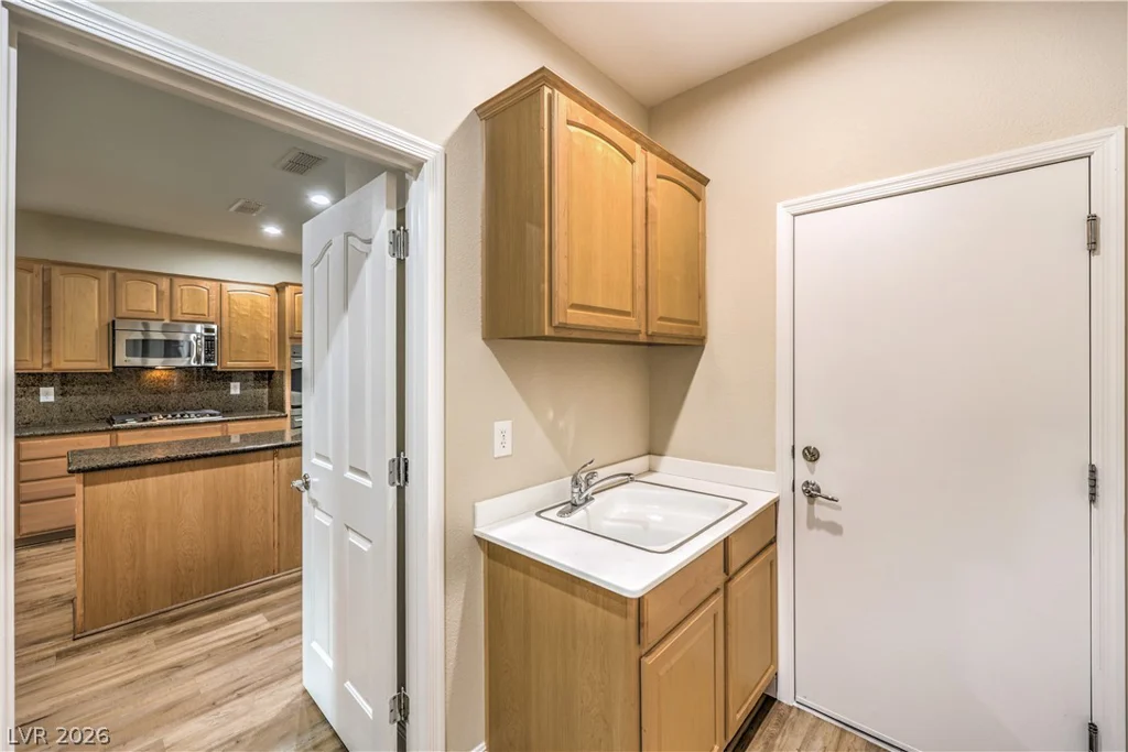 2369 Orangeburg, Henderson, NV 89044