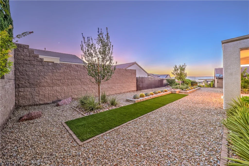 2369 Orangeburg, Henderson, NV 89044