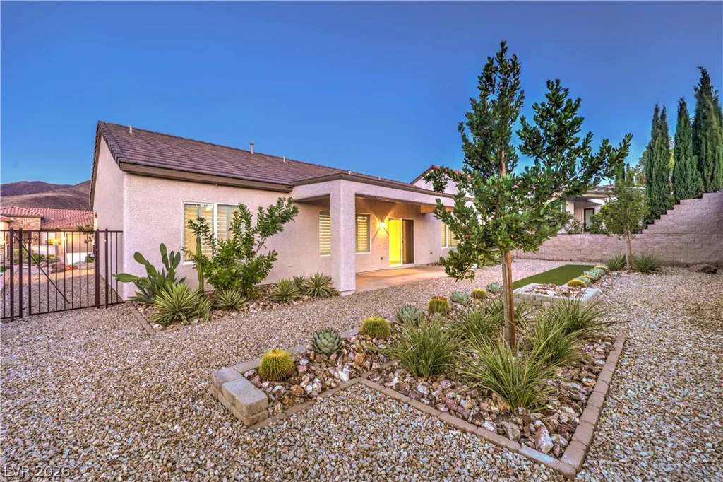 2369 Orangeburg, Henderson, NV 89044