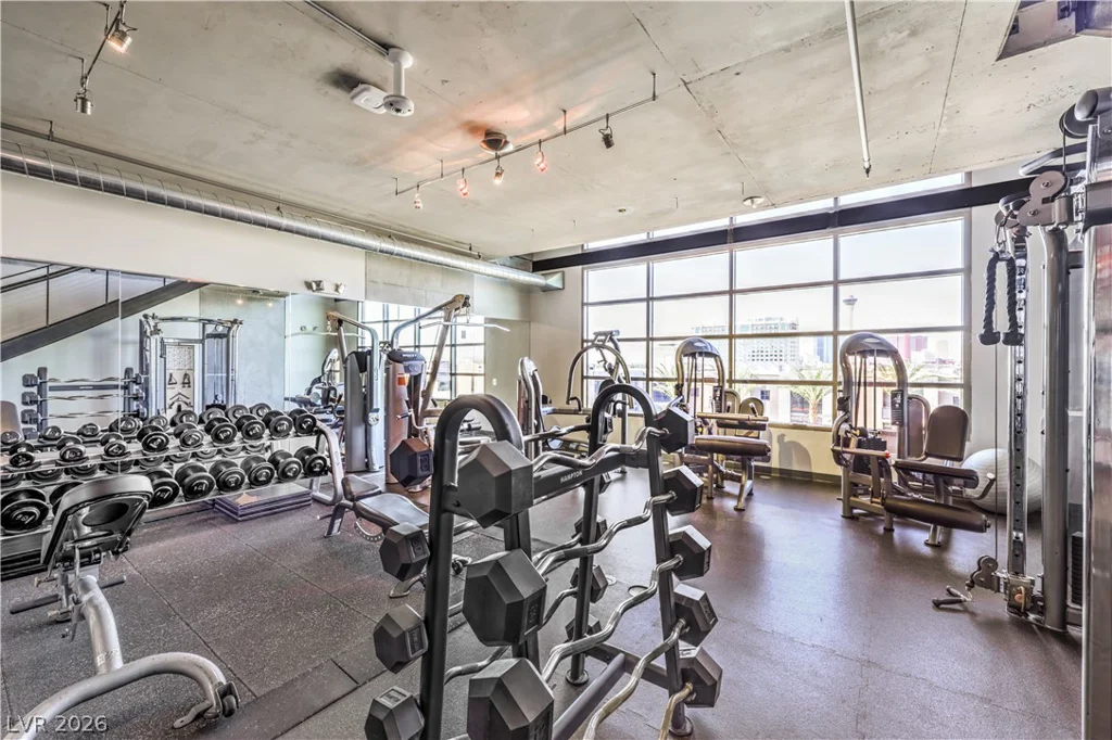 353 Bonneville, Las Vegas, NV 89101