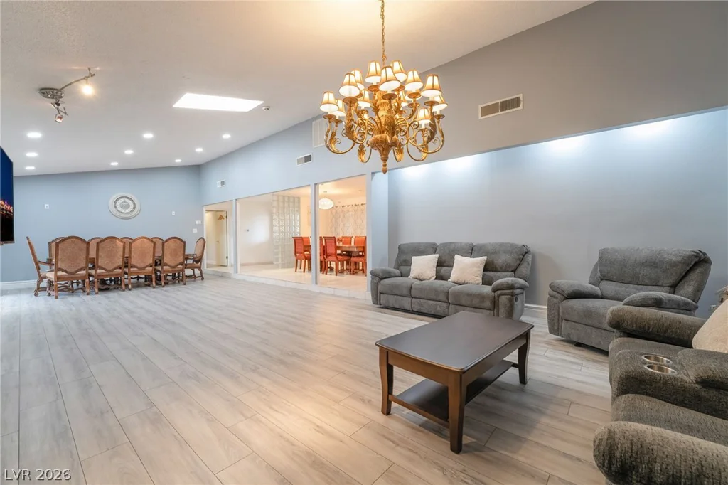 3829 Delaware, Las Vegas, NV 89169