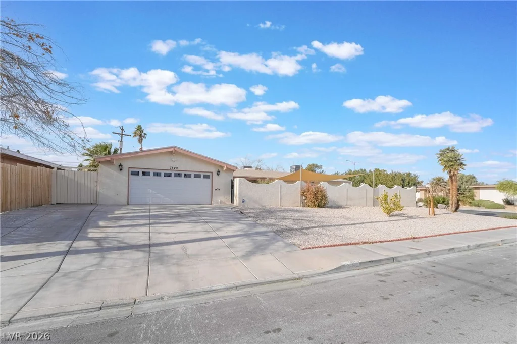 3829 Delaware, Las Vegas, NV 89169