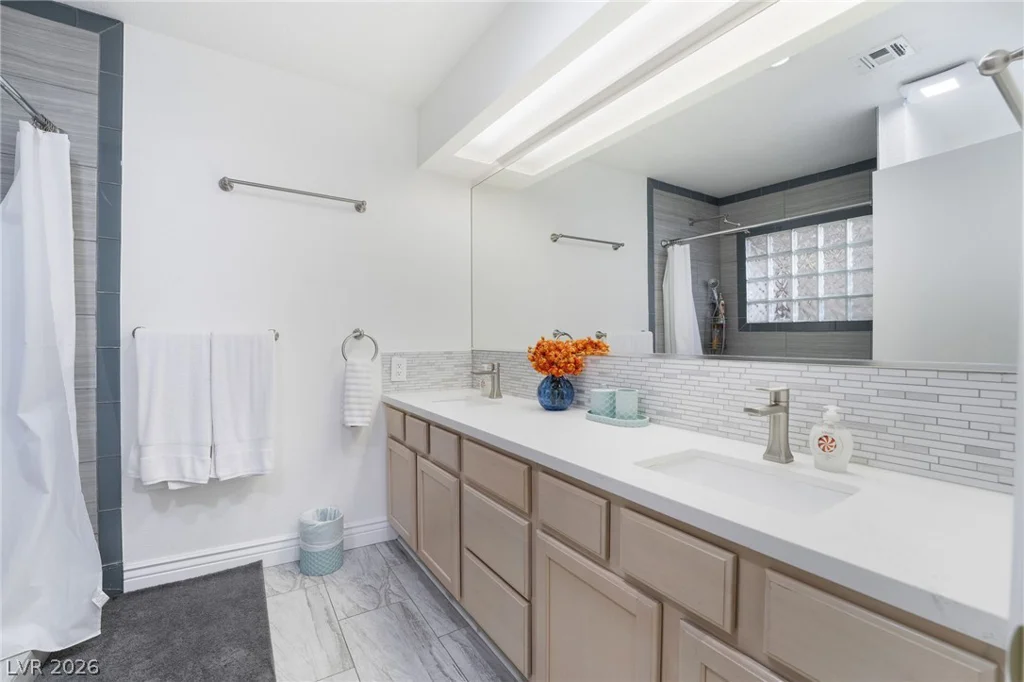 3829 Delaware, Las Vegas, NV 89169