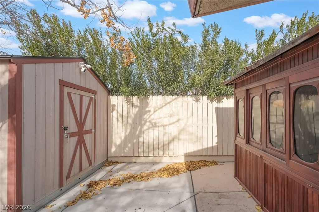 3829 Delaware, Las Vegas, NV 89169