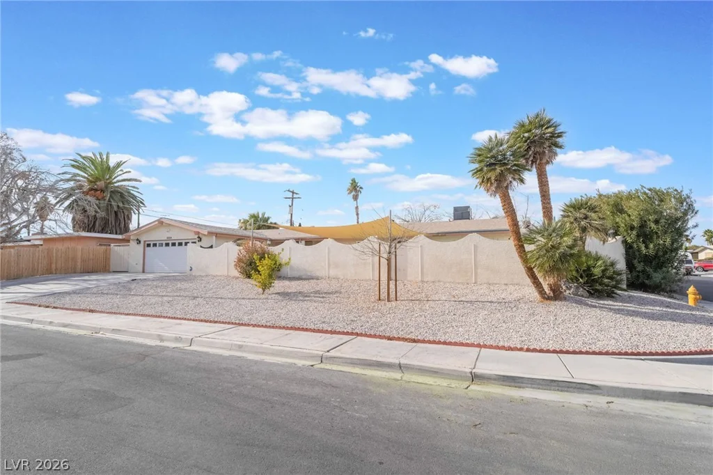 3829 Delaware, Las Vegas, NV 89169