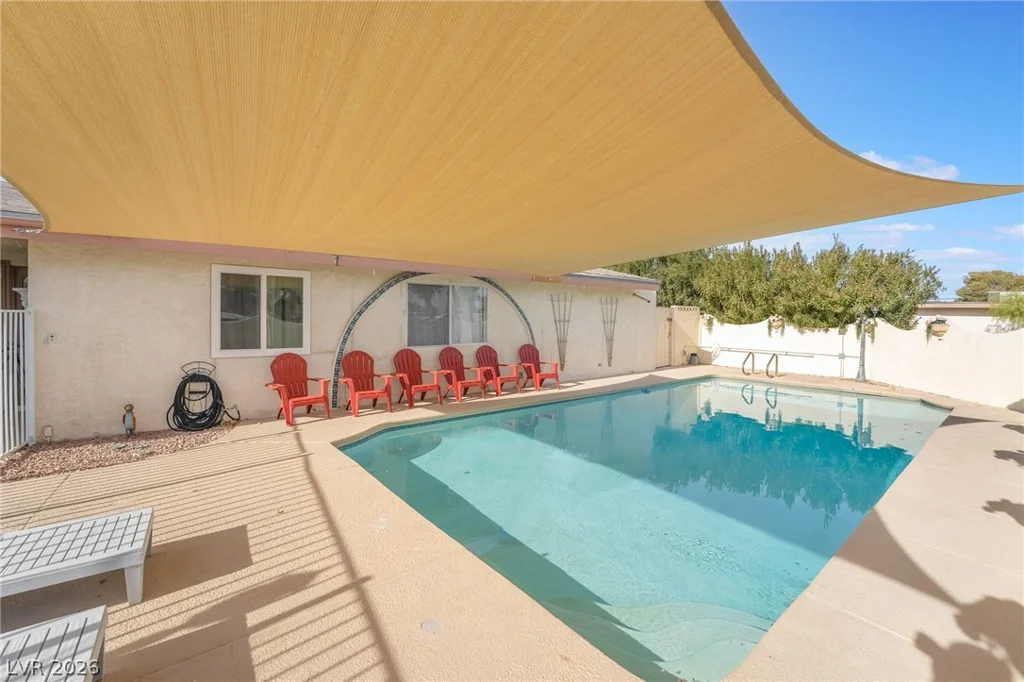 3829 Delaware, Las Vegas, NV 89169