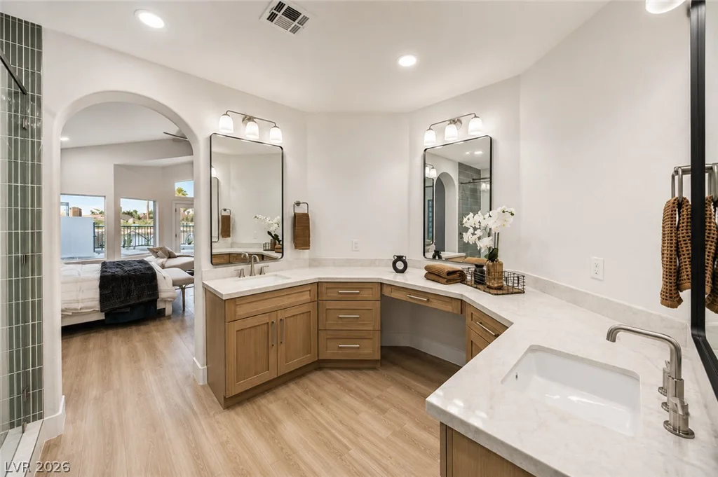 2972 Sun Lake, Las Vegas, NV 89128
