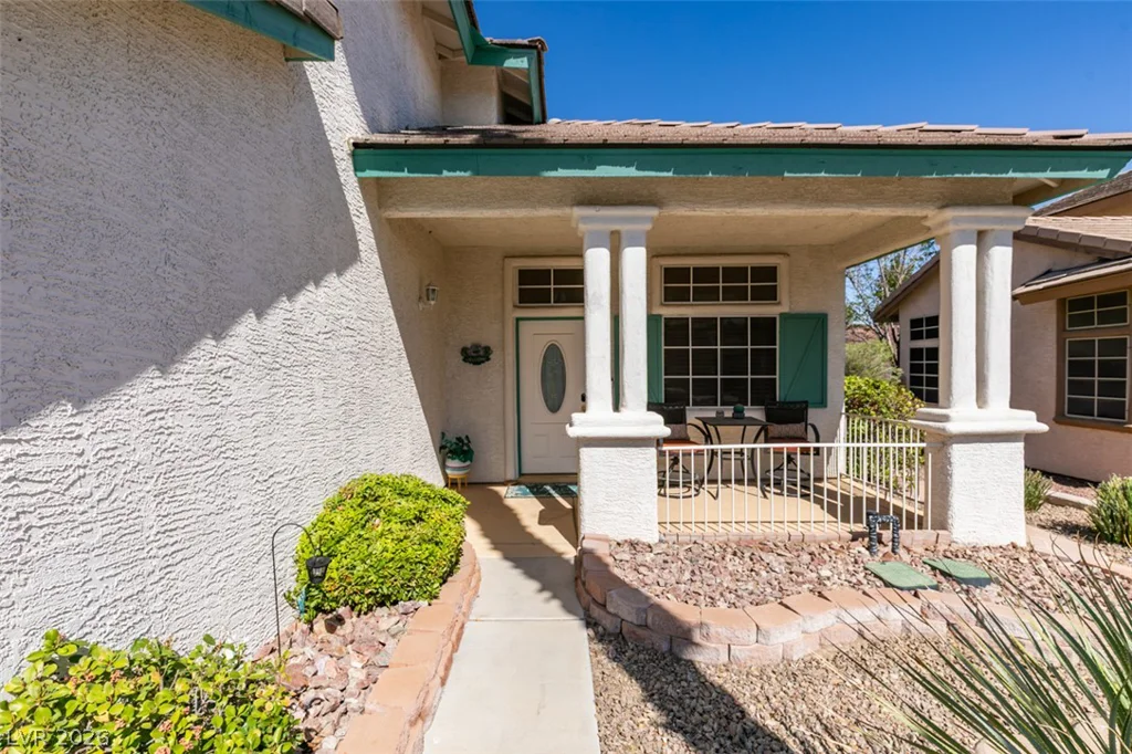 2072 Smoketree Village, Henderson, NV 89012