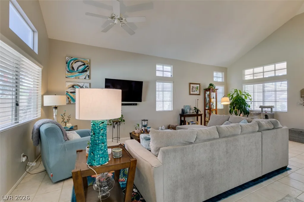 2072 Smoketree Village, Henderson, NV 89012