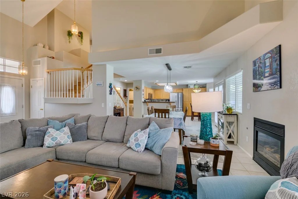 2072 Smoketree Village, Henderson, NV 89012