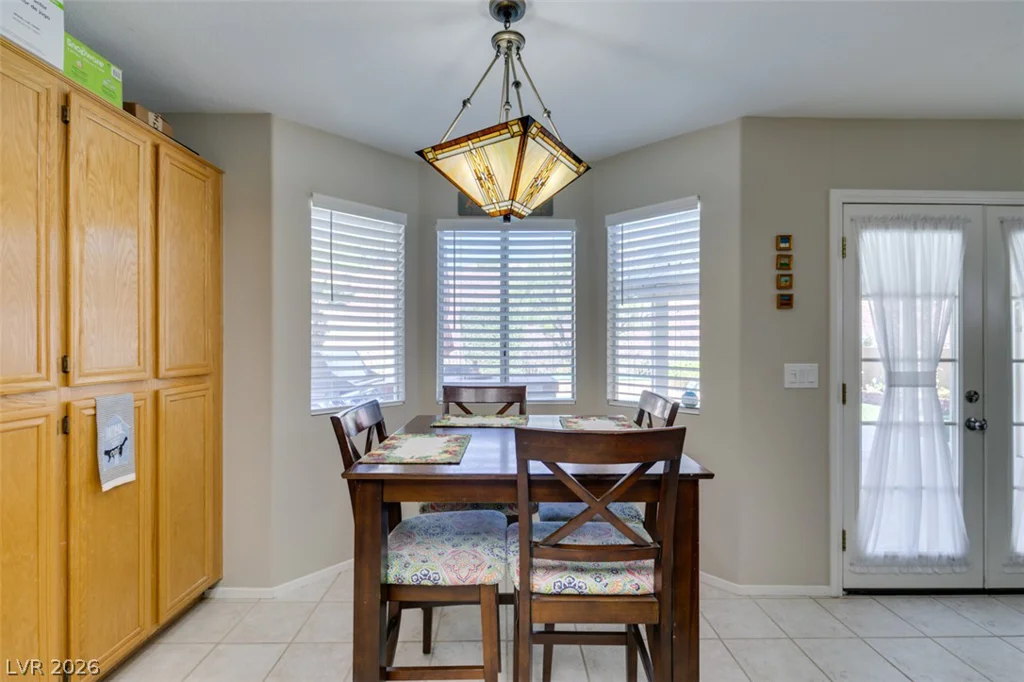 2072 Smoketree Village, Henderson, NV 89012