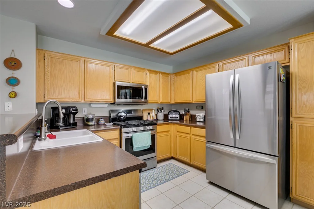 2072 Smoketree Village, Henderson, NV 89012
