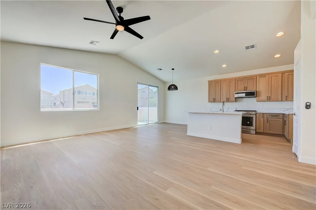 5055 Quiet Falls, Las Vegas, NV 89141