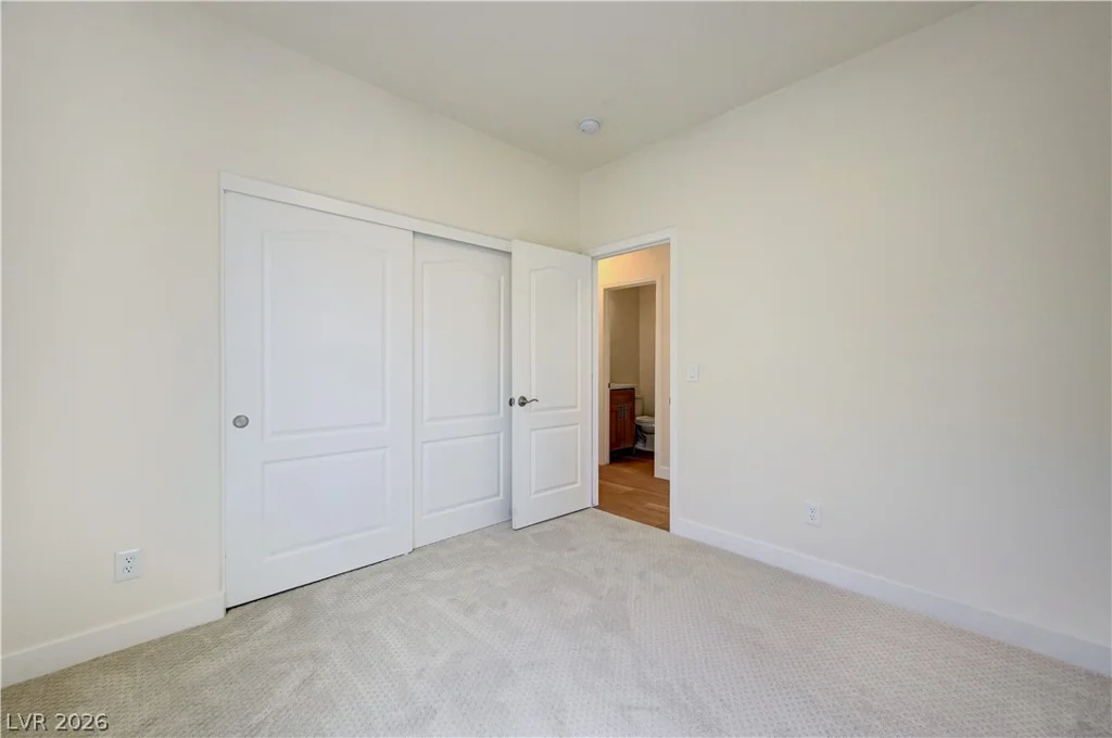 5055 Quiet Falls, Las Vegas, NV 89141